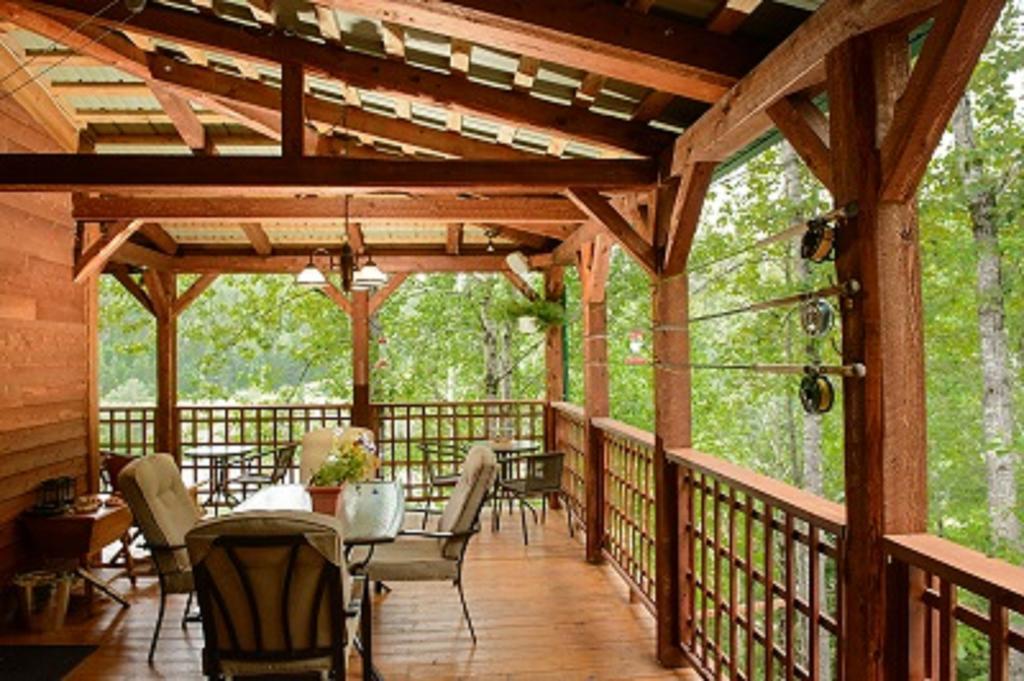 Auberge De La Riviere Matapedia - Matapedia River Lodge Routhierville المظهر الخارجي الصورة