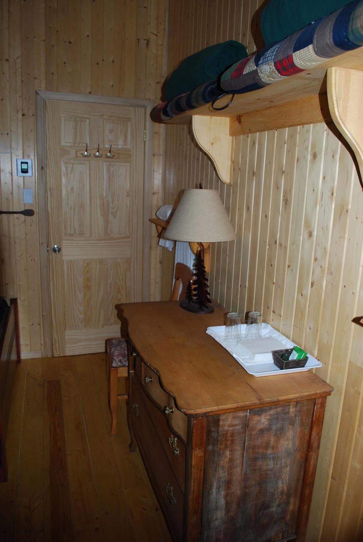 Auberge De La Riviere Matapedia - Matapedia River Lodge Routhierville المظهر الخارجي الصورة