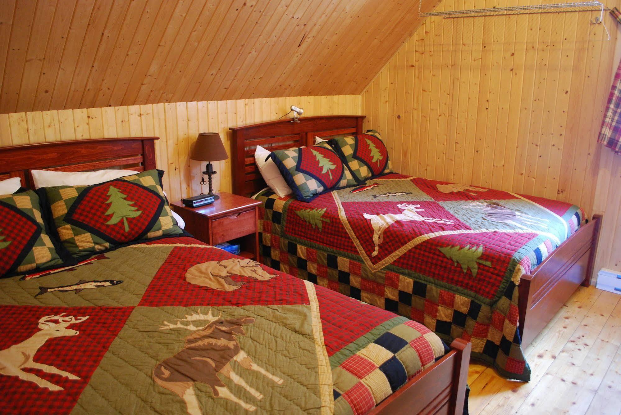 Auberge De La Riviere Matapedia - Matapedia River Lodge Routhierville المظهر الخارجي الصورة